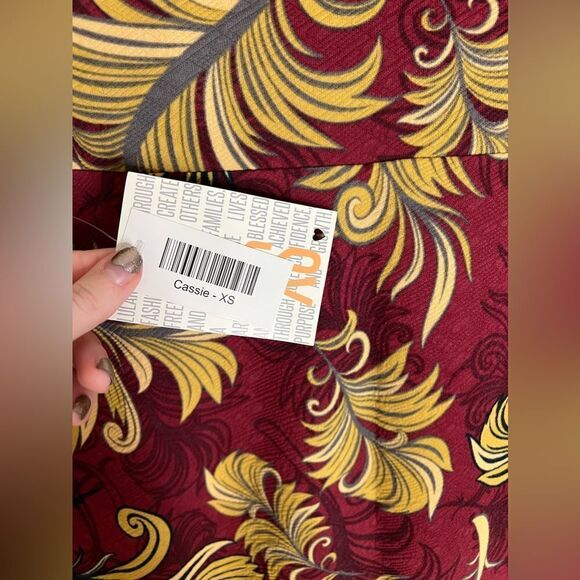 NWT LulaRoe Cassie Skirt - Picture 2 of 3